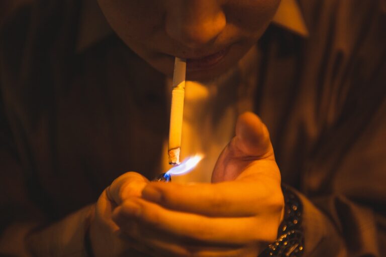 Policjanci z powiatu olkuskiego zabezpieczyli  nielegalny tytoń i papierosy