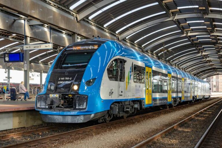 Wspólny kolejowy Bilet Samorządowy z dodatkowymi zniżkami od 21 marca